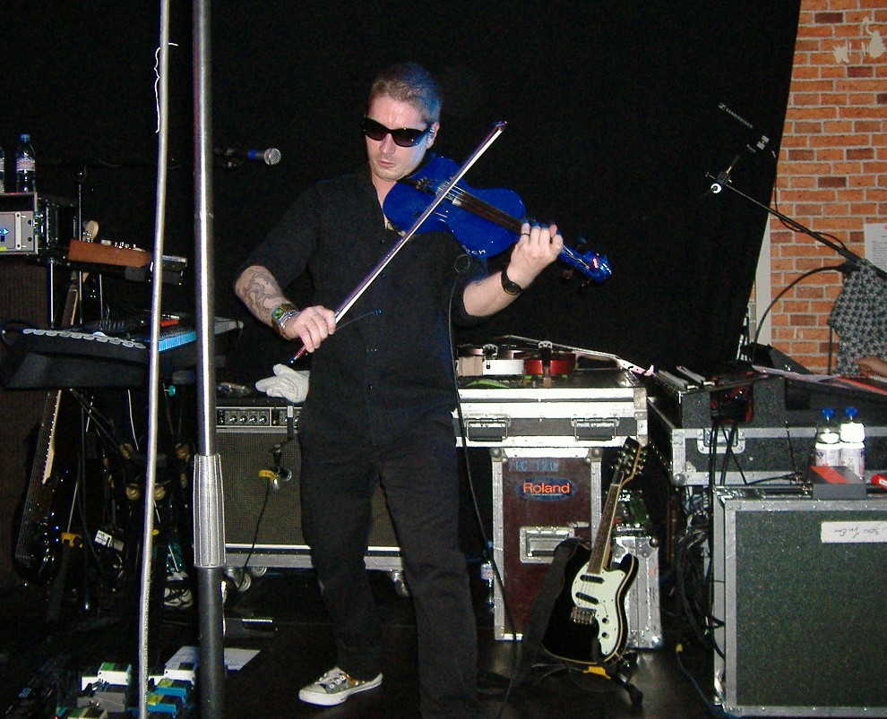 ryan delahoussaye - blue october live in munich 27/09/2009